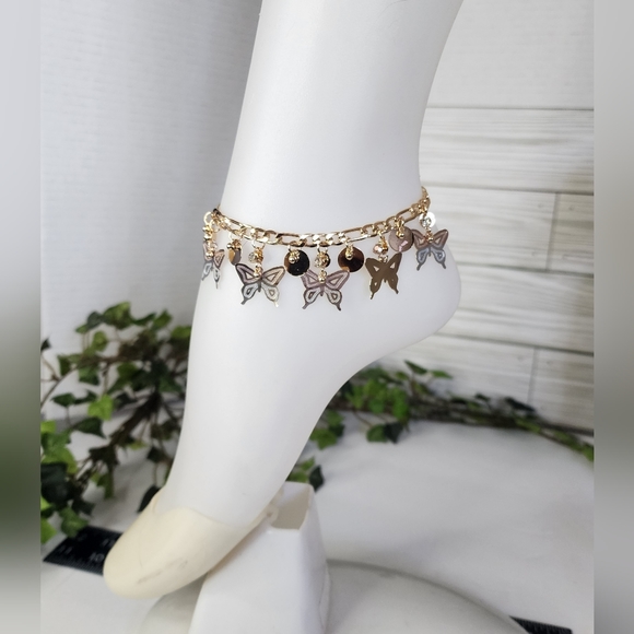 Gold Figaro Chain Anklet Bracelet with Tricolor Gold Butterfly Charms - Picture 1 of 8